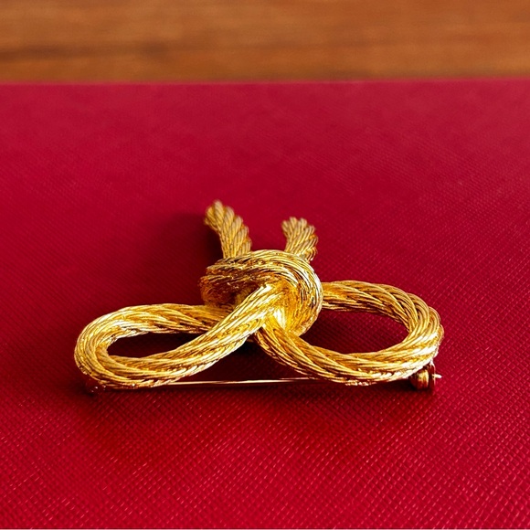 DIOR Vintage Roped Bow Brooch Gold - Picture 6 of 12